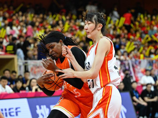 （体育）篮球——WCBA总决赛：四川远达美乐胜内蒙古农信-4.jpg