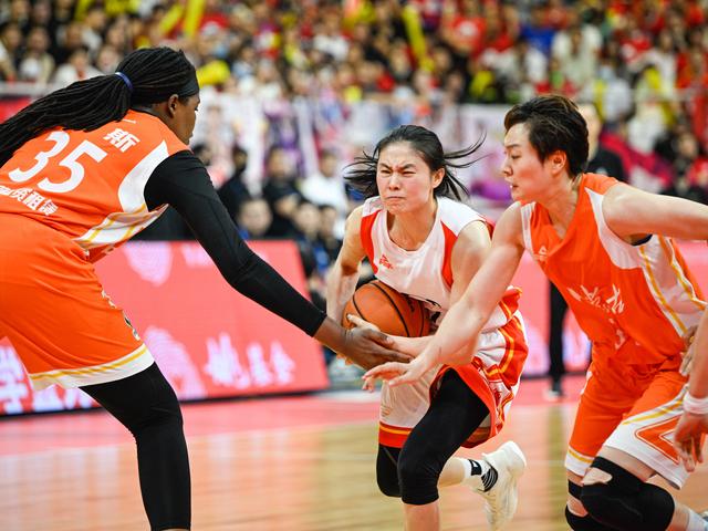 （体育）篮球——WCBA总决赛：四川远达美乐胜内蒙古农信-6.jpg