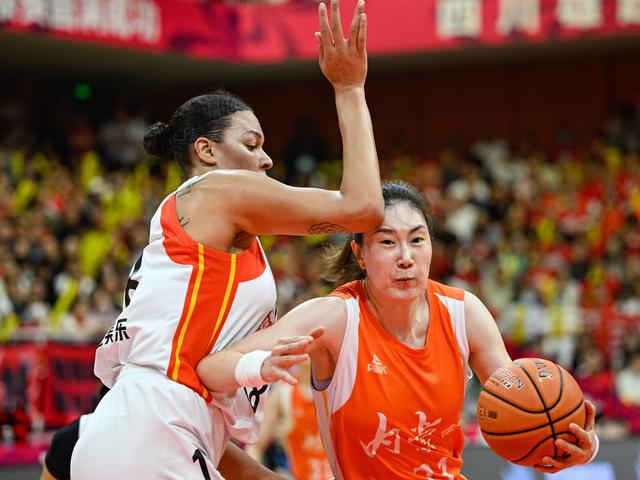 （体育）篮球——WCBA总决赛：四川远达美乐胜内蒙古农信-8.jpg
