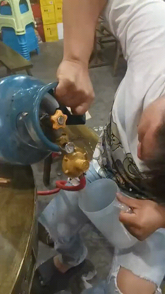 20张让人笑的不知所措的搞笑图片，感觉头都要笑掉了:)-33.jpg