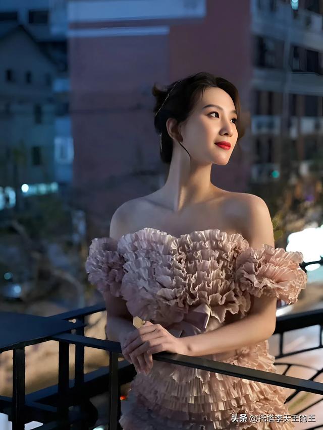 2024最美最受欢迎的女明星，杨幂稳占首榜！-6.jpg