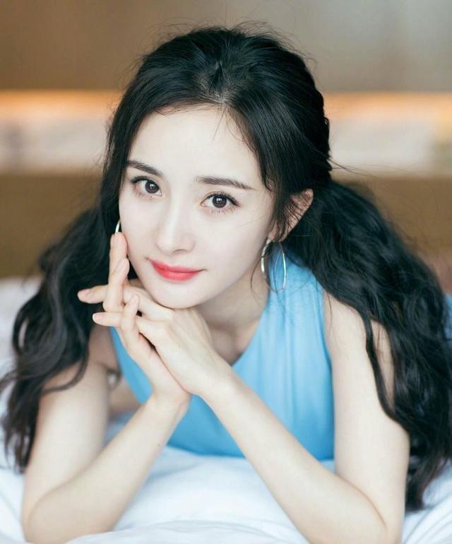 娱乐圈10位明星频出撩人丑闻，背后真相究竟是什么？-2.jpg