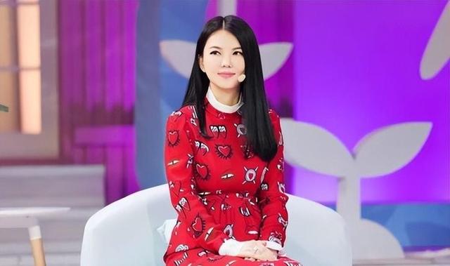 娱乐圈10位明星频出撩人丑闻，背后真相究竟是什么？-4.jpg