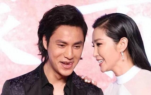 娱乐圈10位明星频出撩人丑闻，背后真相究竟是什么？-11.jpg