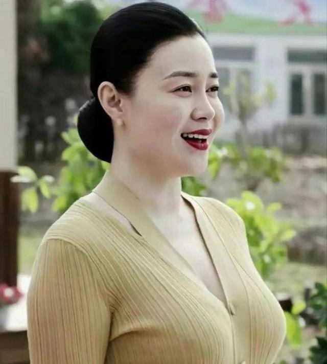 内地娱乐圈十大性感女星，好身材惊艳！-12.jpg