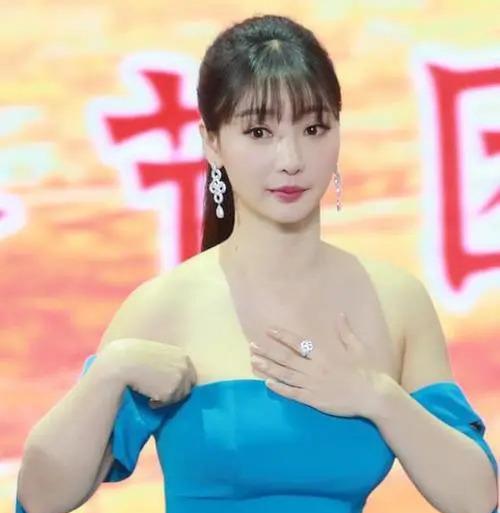 内地娱乐圈十大性感女星，好身材惊艳！-51.jpg