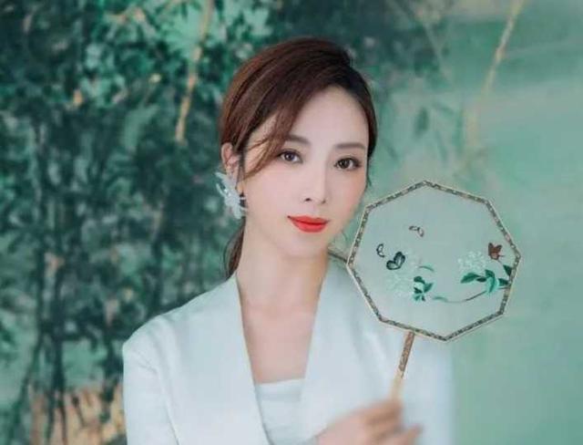 10位隐藏的高学历明星，个个都是学霸，谁让你最意外？-3.jpg