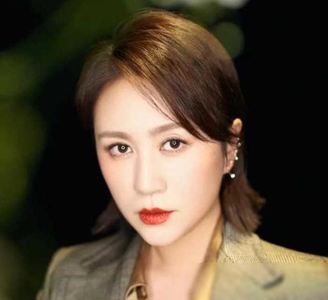 10位隐藏的高学历明星，个个都是学霸，谁让你最意外？-7.jpg