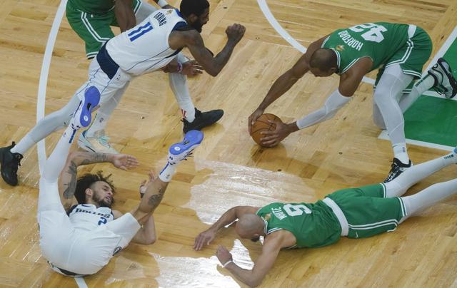 （体育）篮球——NBA总决赛：凯尔特人队夺得总冠军-2.jpg