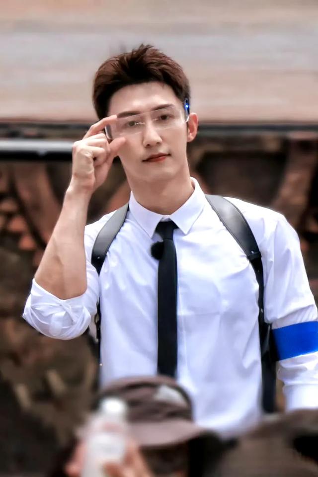 哪些明星的出圈图美到你了-12.jpg