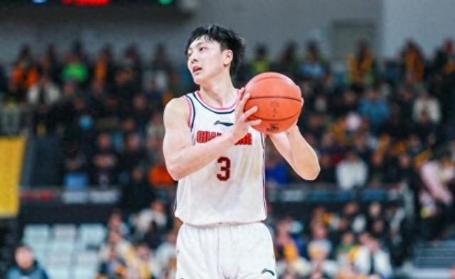 中国男篮26人只剩下20人，四大主力缺阵，这支国家队实力令人堪忧-1.jpg