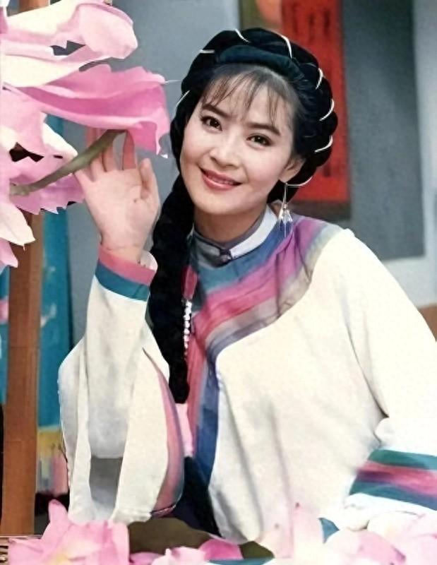 智商不够，还是防不胜防？被骗子“坑惨”的6位明星，可悲又可笑-1.jpg