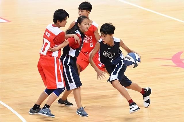 中央5台直播篮球时间表：今晚CCTV5直播中国男篮对阵国际男篮！-5.jpg