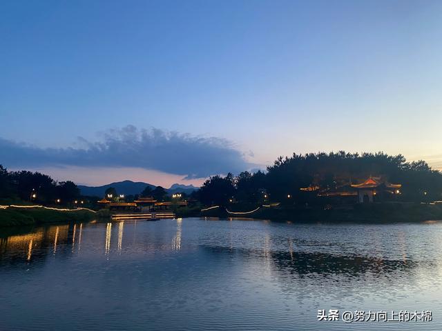 写在突破万粉儿之际，当初一起开始头条创作的小伙伴们，都还在吗-2.jpg