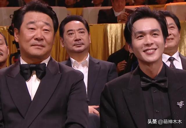 金鹰奖高清镜头下的明星：赵丽颖晕妆，刘涛大白牙抢镜，李沁胖了-18.jpg