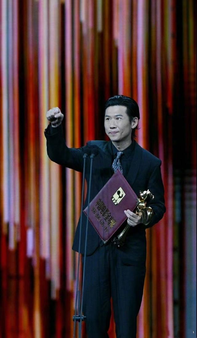 金鸡奖上最耀眼的4位明星，个个拿奖，实至名归，皆被观众喜爱！-20.jpg