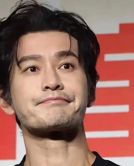 明星的真实生活：在聚光灯下的艰难抉择-2.jpg