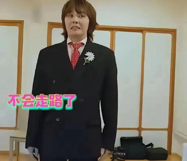 揭开娱乐圈神秘面纱：明星的真实面貌与人生-3.jpg