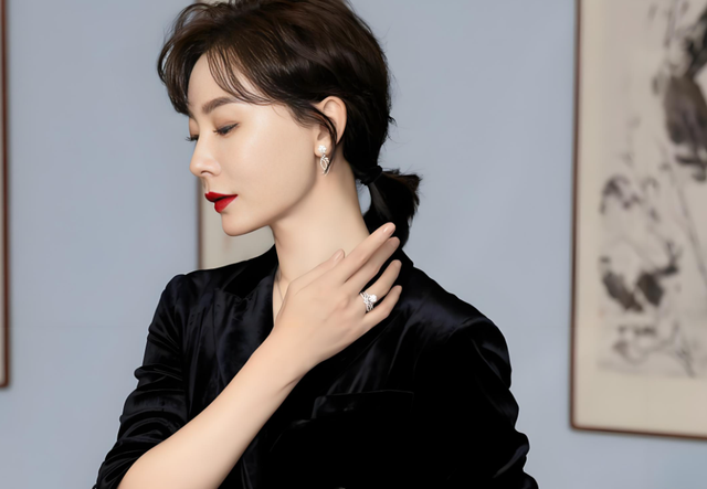 国内娱乐圈最有气质的十位女明星：独特韵味，各领风骚-16.jpg