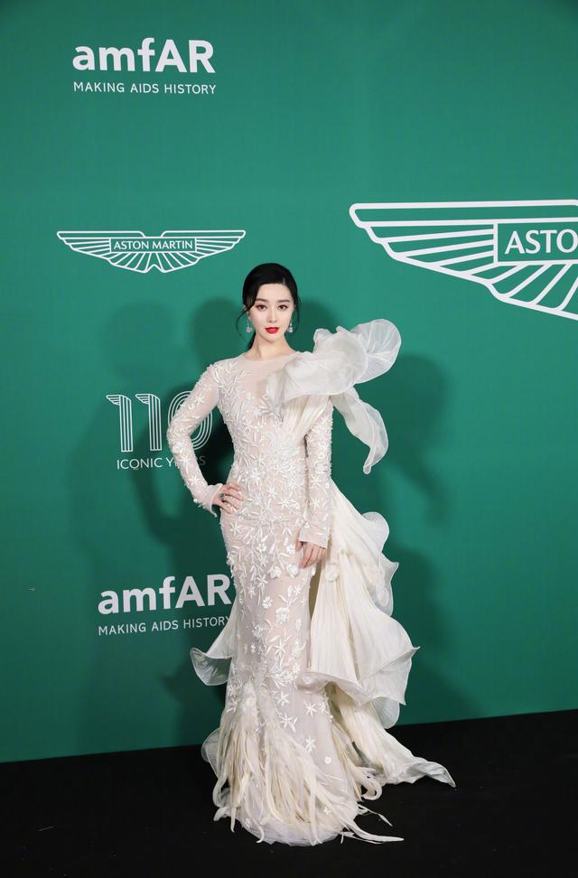 美女明星-5.jpg
