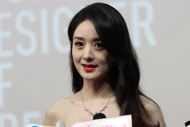在娱乐圈的璀璨星光背后，竟有这样一些的明星-2.jpg