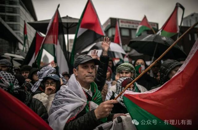 继续跟着美国走？加拿大民众不答应了-2.jpg