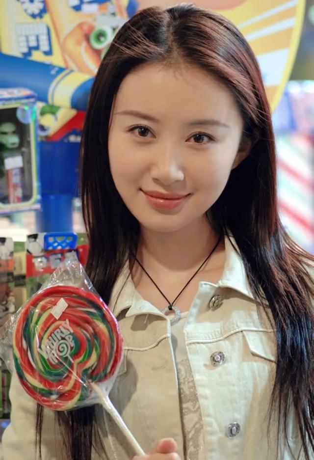 内娱最干净的10位女明星，不傍大款，不当小三，个个都是大美女-17.jpg