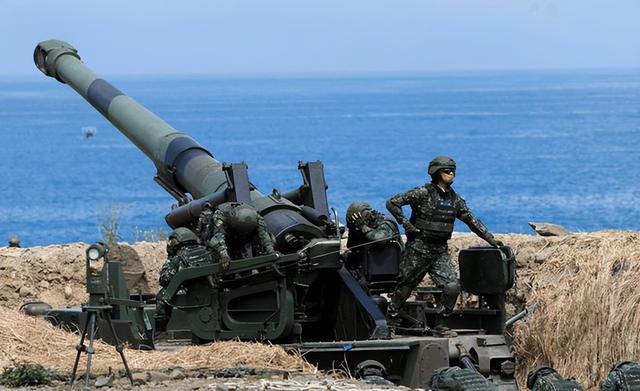 海陆空三军齐备！现役兵力30万堪比英国！台湾军事实力到底如何-2.jpg