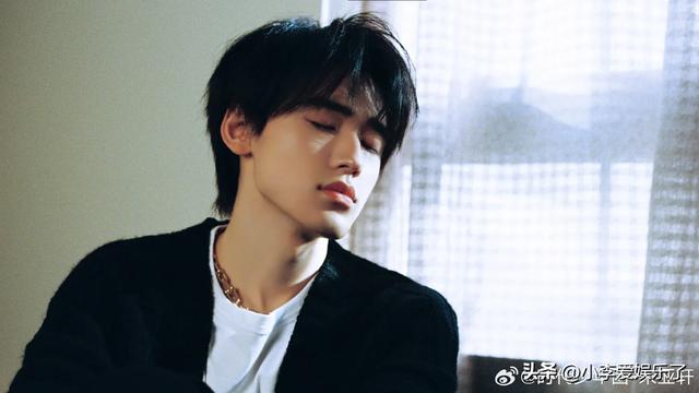 一周明星热门排行榜，肖战第三，王源王俊凯祝福千玺，热巴十一名-4.jpg