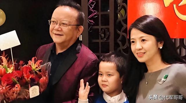 盘点年过50岁老来得子的15位男明星，你最羡慕谁？-1.jpg