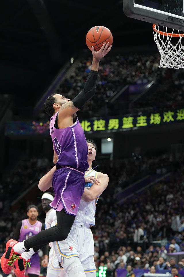 （体育）篮球——CBA常规赛：北京控股不敌北京北汽-9.jpg