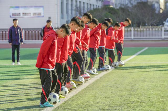 足球日里享受足球快乐#-2.jpg