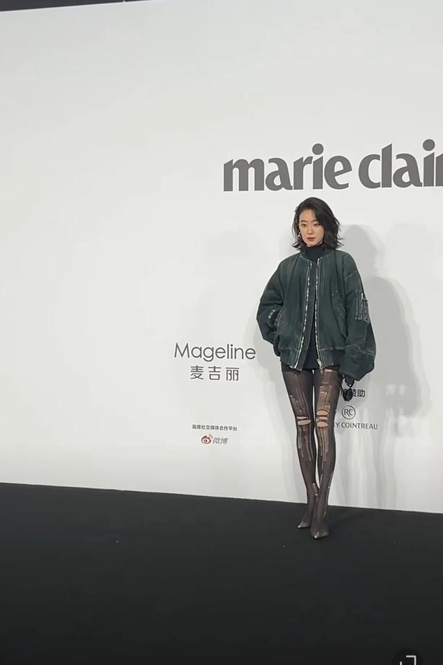 现在的女明星都怎么了？嘉人女性影响力之夜，她们穿的很无语！-6.jpg