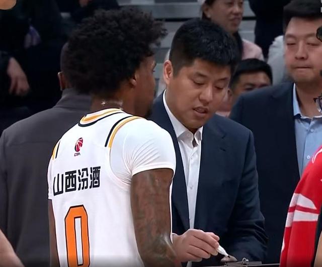 广东队赢山西队2分！来看赛后，杜锋、徐杰和潘江说了什么？-7.jpg