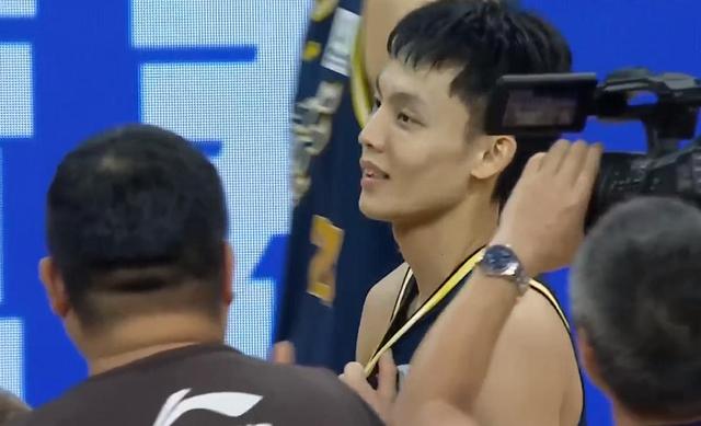 广东队赢山西队2分！来看赛后，杜锋、徐杰和潘江说了什么？-9.jpg