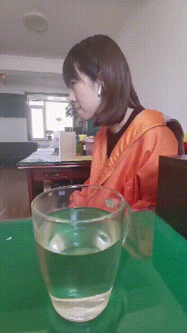 看一遍笑一遍，23张搞笑动图：第一次害人没经验-12.jpg