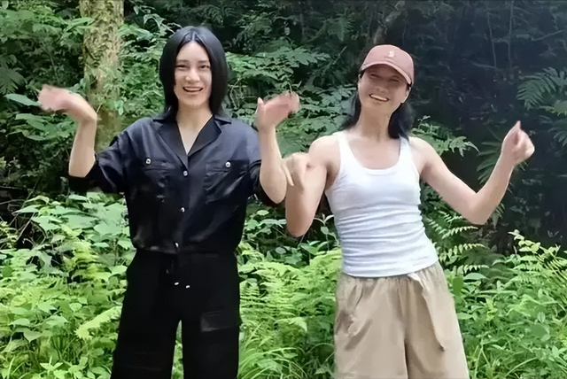 明星素颜真面目，黄奕像村口大妈，朱丹肤色蜡黄，尚雯婕真没想到-12.jpg