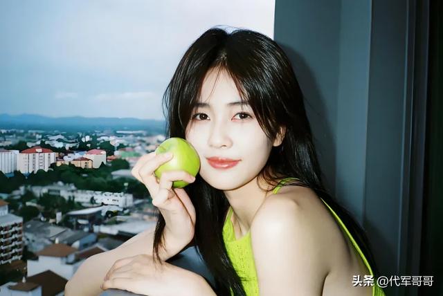 成功变成明星的6位网红，有人是淘宝女模有人书模，各不一样-5.jpg