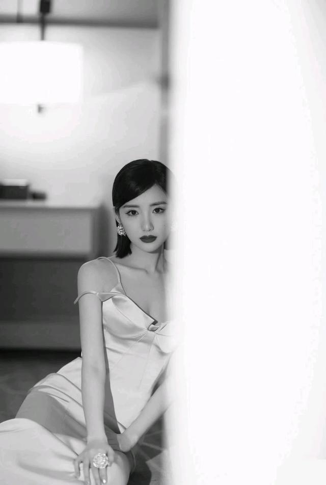 女明星-7.jpg