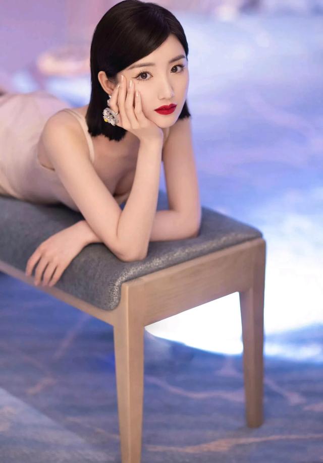 女明星-6.jpg
