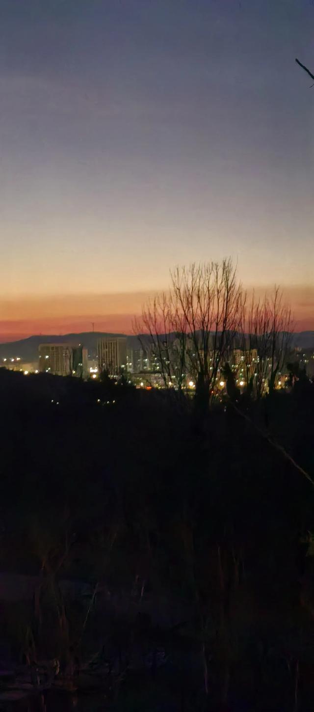 《头条首发》-2.jpg