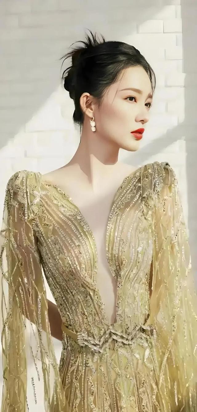 惊艳！内地最美二十女星美照大赏-4.jpg