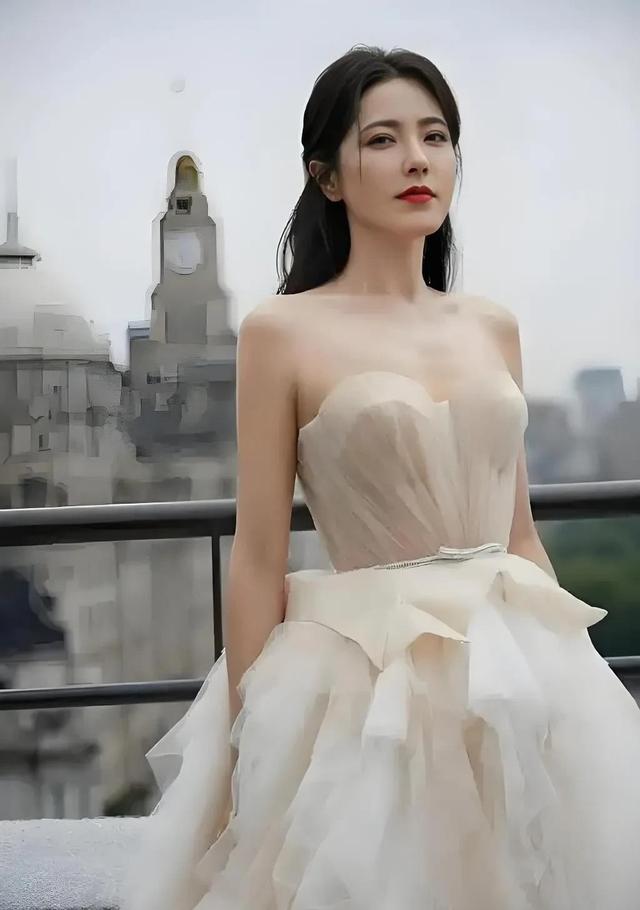 惊艳！内地最美二十女星美照大赏-8.jpg