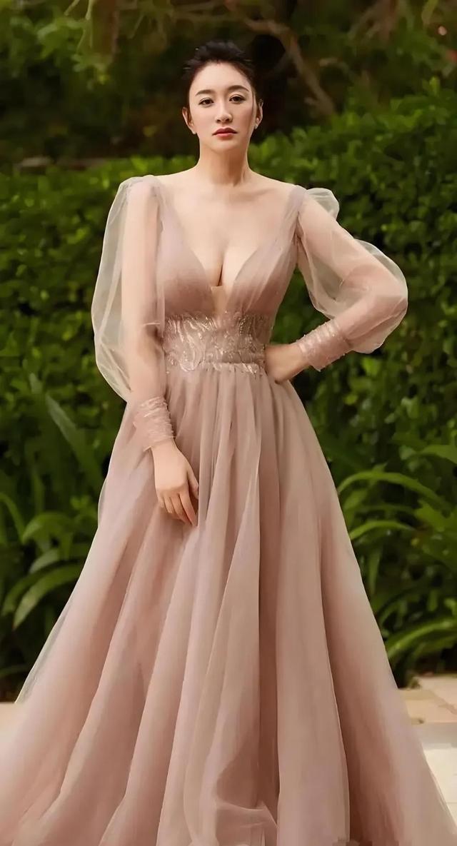 惊艳！内地最美二十女星美照大赏-9.jpg