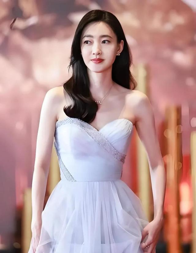 惊艳！内地最美二十女星美照大赏-12.jpg
