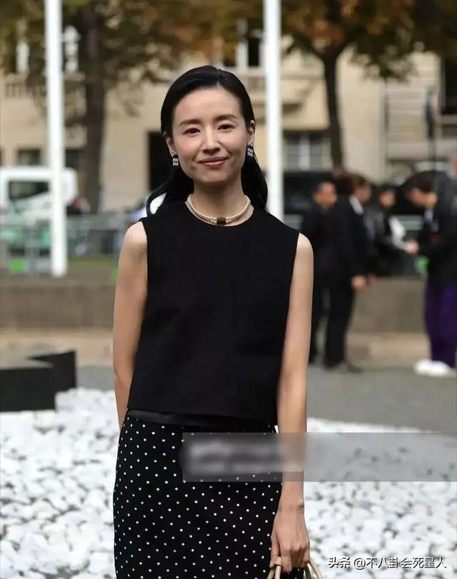 满脸痘、五五分、虎背熊腰，明星生图曝光，刘亦菲也“栽”了！-20.jpg