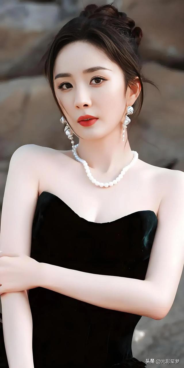 惊艳！内地最美二十女星美照大赏-5.jpg