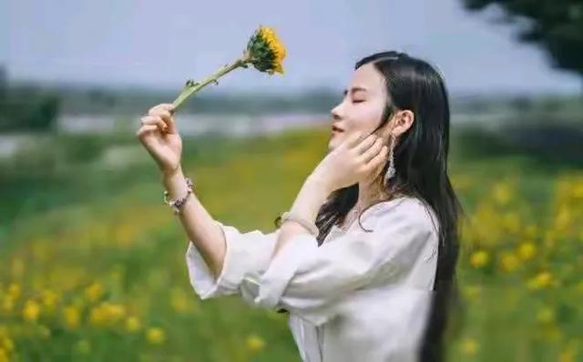 今日头条爆款文章：迷雾中的幡然醒悟——单身女子的情感轮回-4.jpg