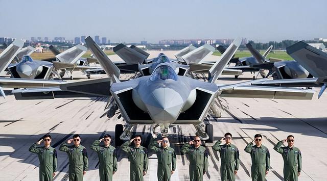 从海陆空三军装备来对比，2024年中美之间的军事实力，还差多少-22.jpg