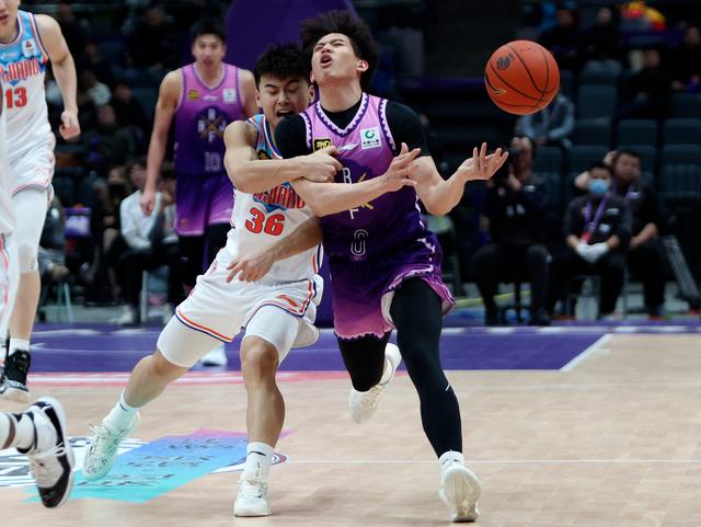 （体育）篮球——CBA常规赛：北京控股不敌新疆伊力特-4.jpg